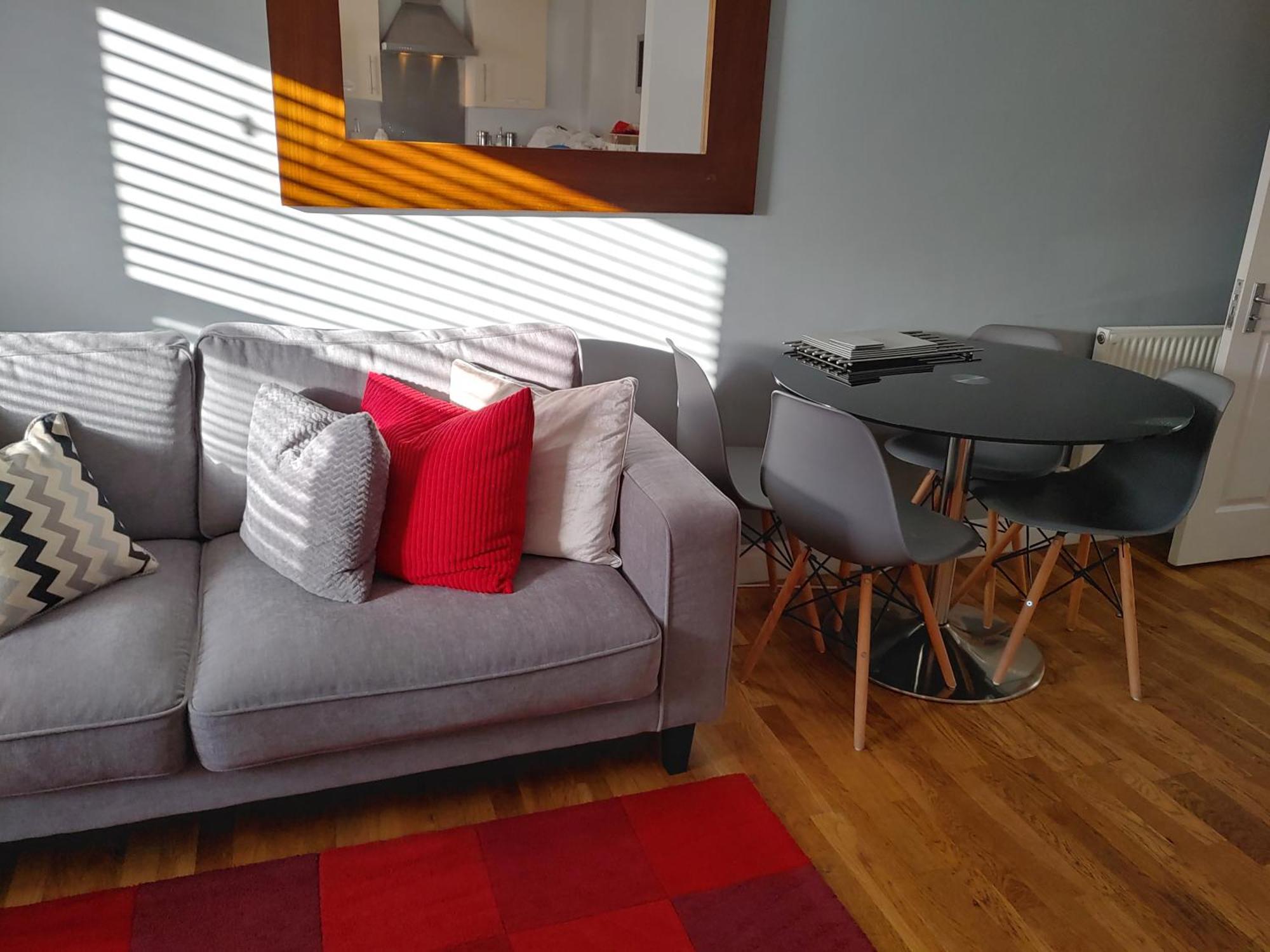 The Bath House Apartments - Free 1St Breakfast - Free Parking Eksteriør bilde