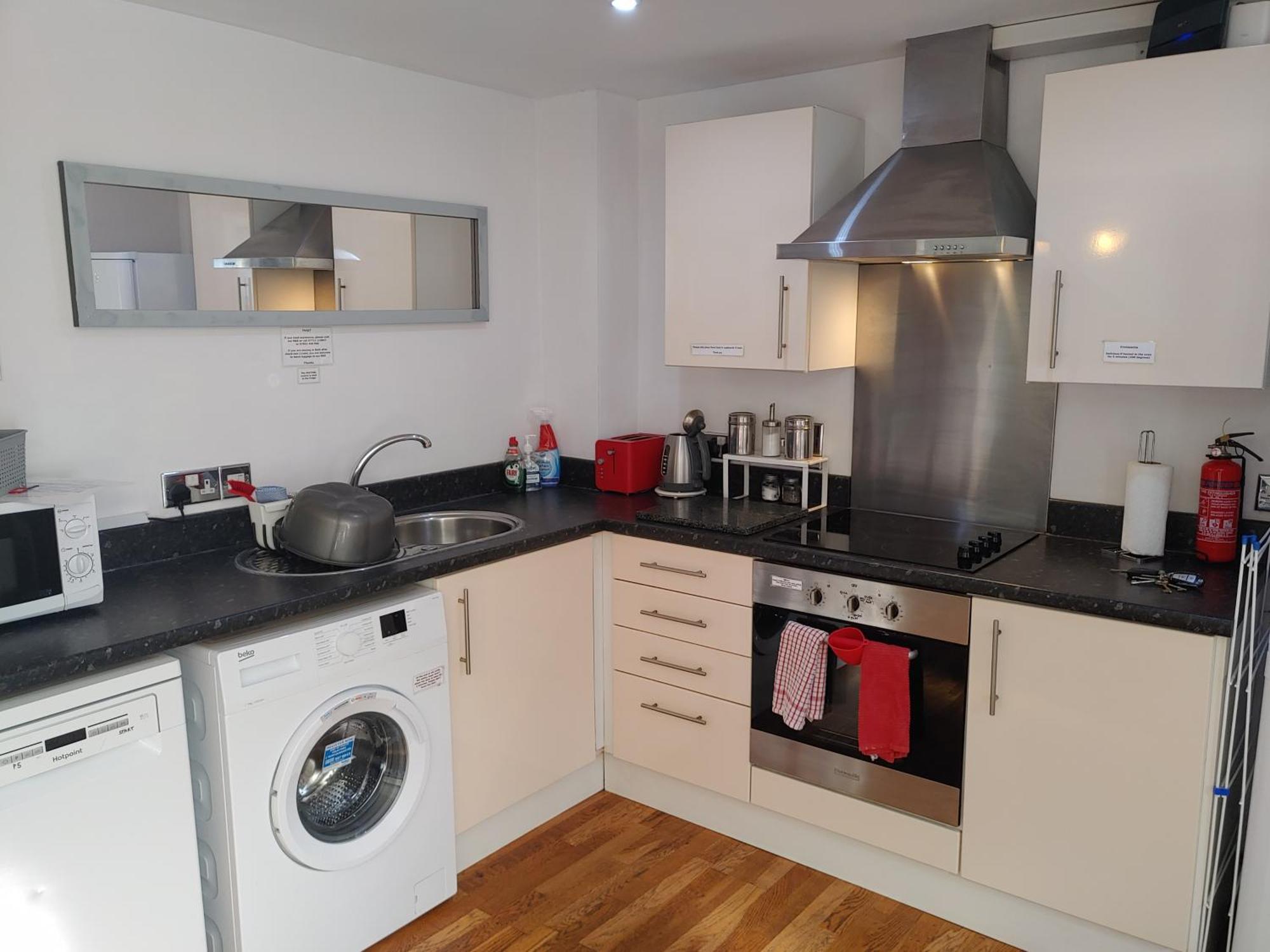 The Bath House Apartments - Free 1St Breakfast - Free Parking Eksteriør bilde