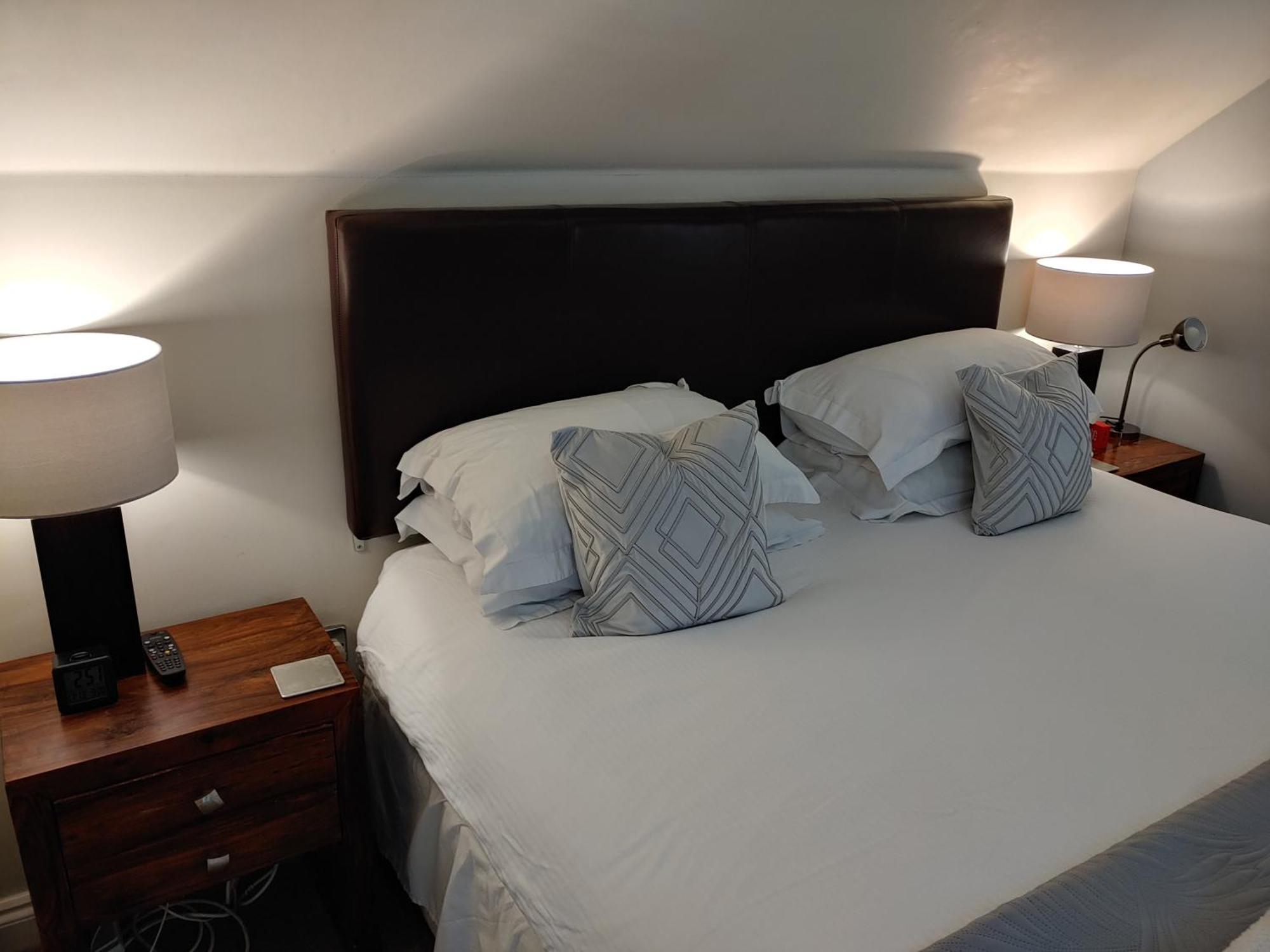 The Bath House Apartments - Free 1St Breakfast - Free Parking Eksteriør bilde
