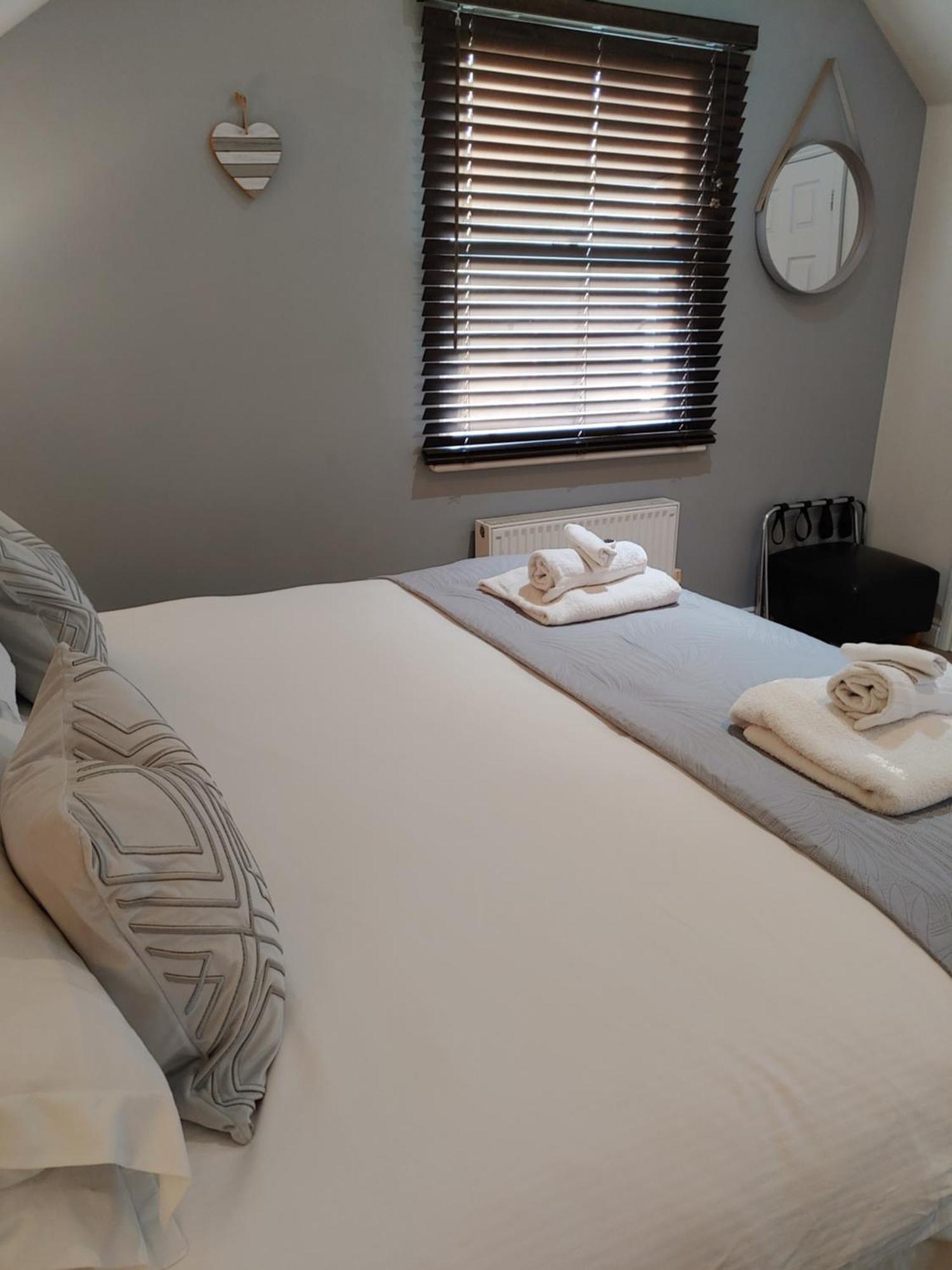 The Bath House Apartments - Free 1St Breakfast - Free Parking Eksteriør bilde