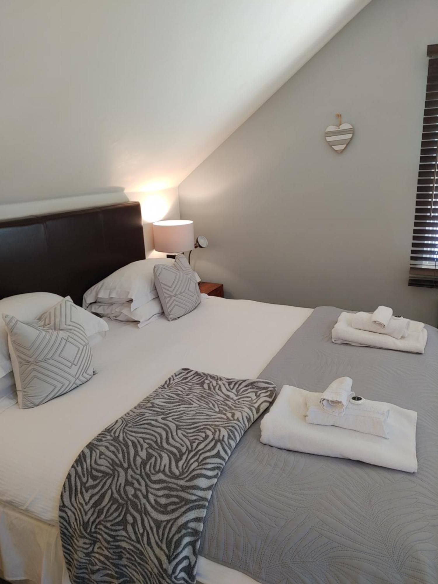 The Bath House Apartments - Free 1St Breakfast - Free Parking Eksteriør bilde