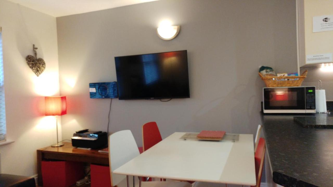 The Bath House Apartments - Free 1St Breakfast - Free Parking Eksteriør bilde